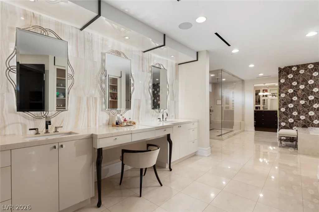 9 ECHO PEAK, Las Vegas, NV 89135