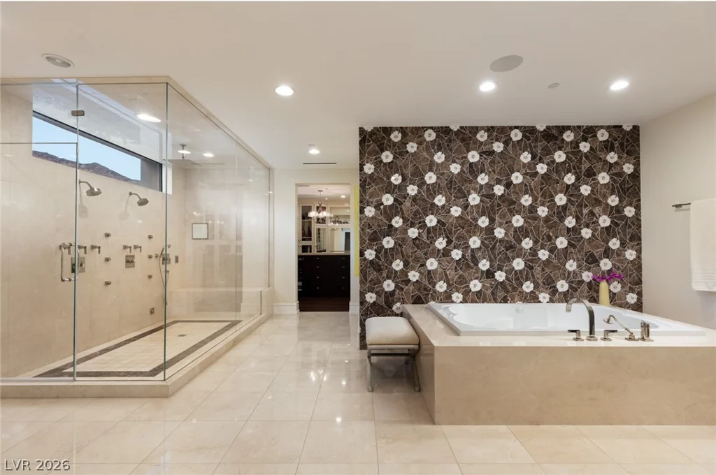 9 ECHO PEAK, Las Vegas, NV 89135
