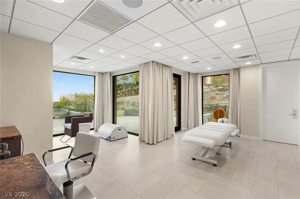 9 ECHO PEAK, Las Vegas, NV 89135