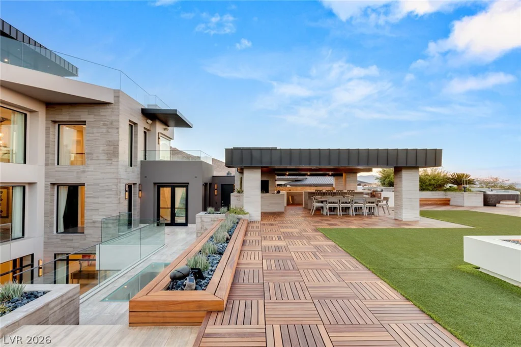 9 ECHO PEAK, Las Vegas, NV 89135