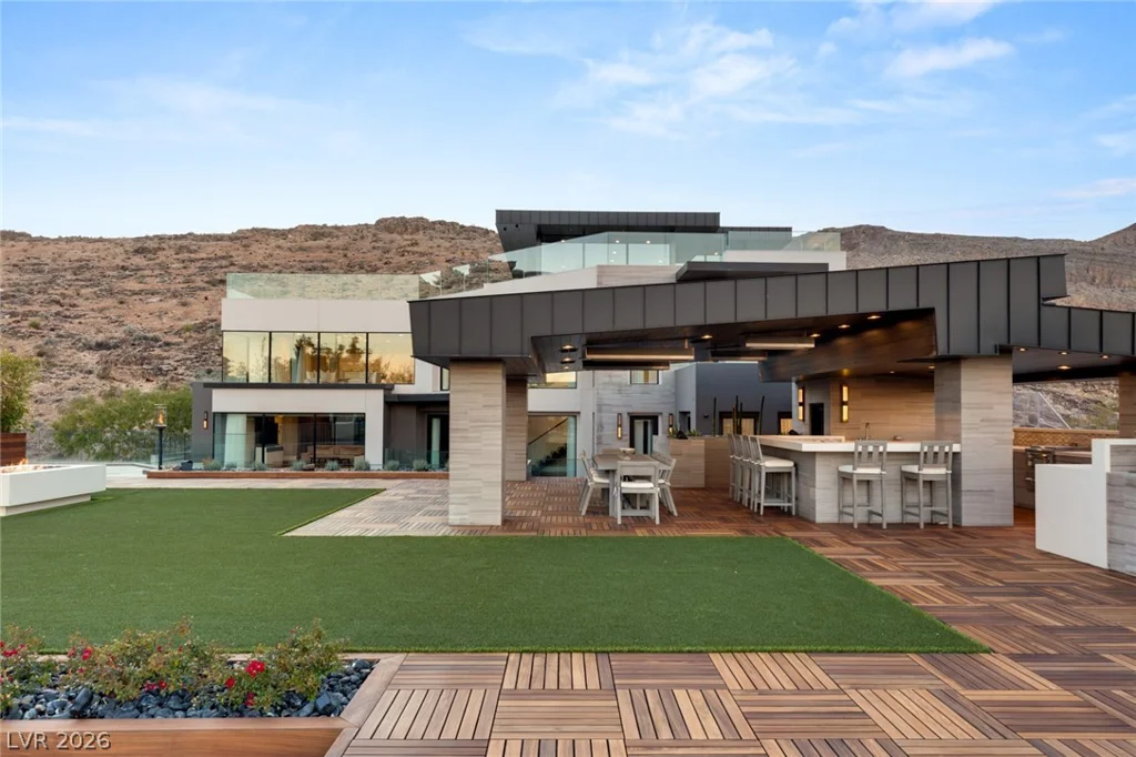 9 ECHO PEAK, Las Vegas, NV 89135