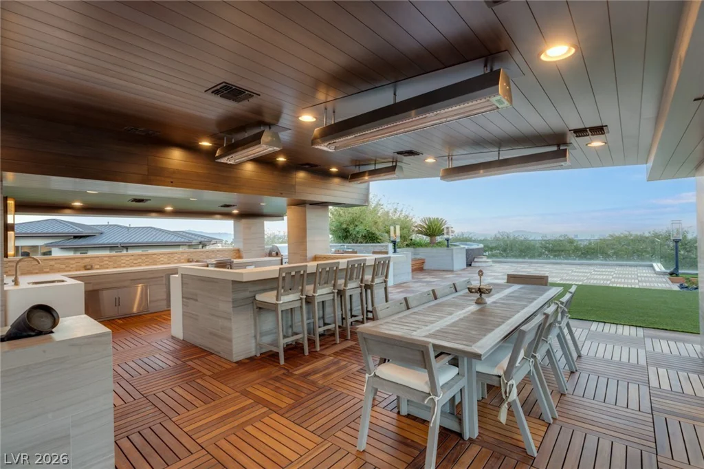 9 ECHO PEAK, Las Vegas, NV 89135