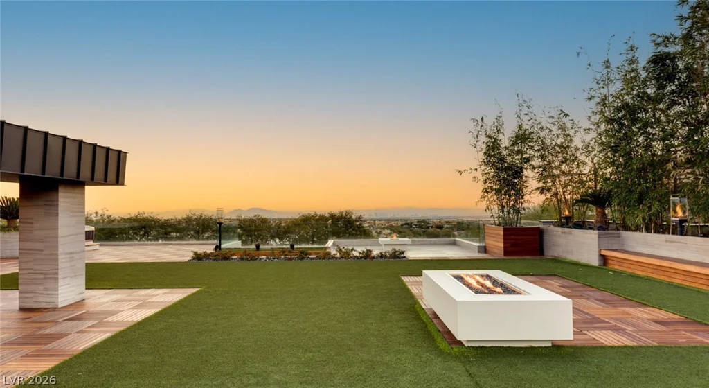 9 ECHO PEAK, Las Vegas, NV 89135