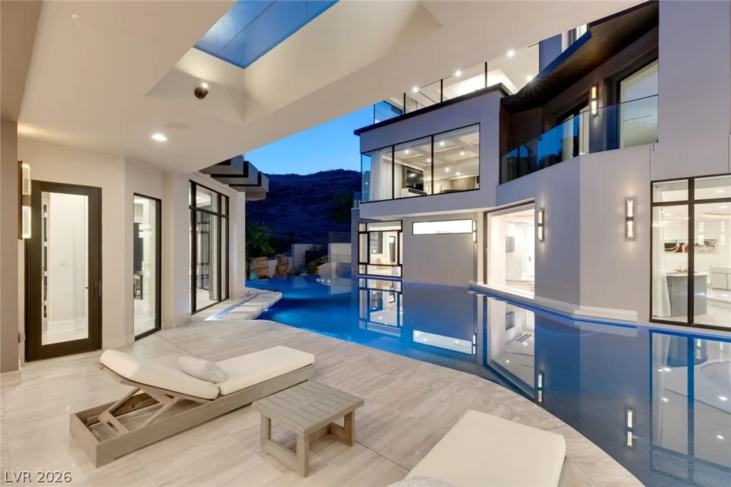 9 ECHO PEAK, Las Vegas, NV 89135
