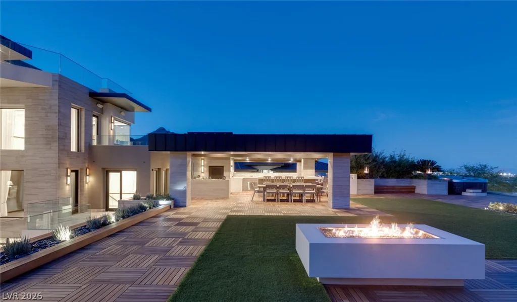 9 ECHO PEAK, Las Vegas, NV 89135
