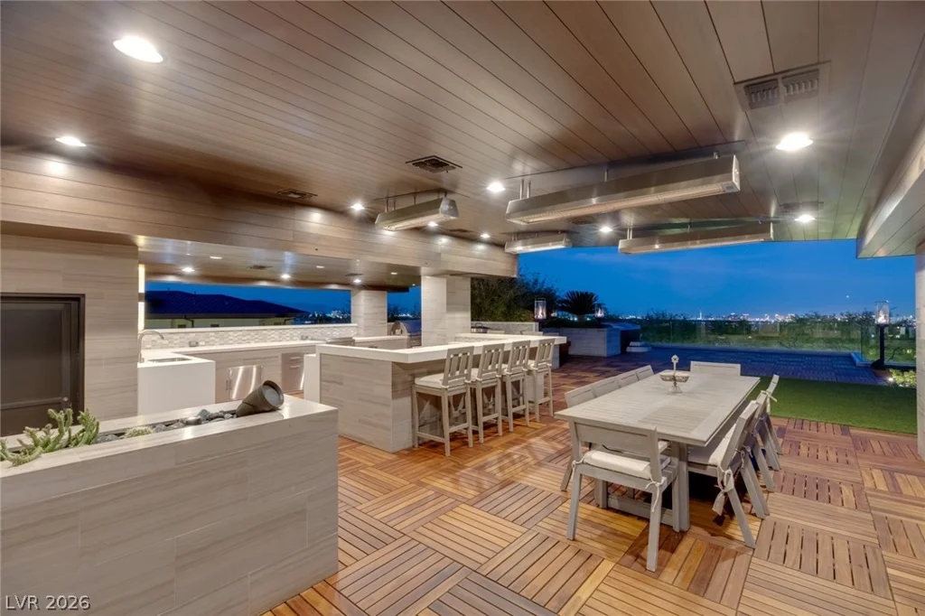 9 ECHO PEAK, Las Vegas, NV 89135