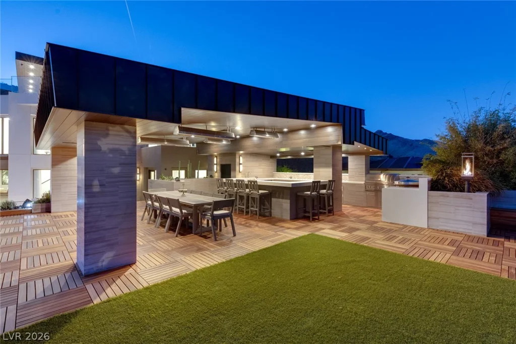 9 ECHO PEAK, Las Vegas, NV 89135