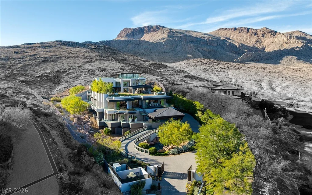 9 ECHO PEAK, Las Vegas, NV 89135