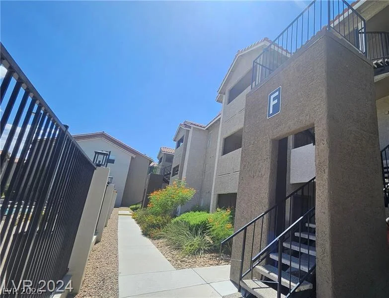 4200 Valley View, Las Vegas, NV 89103
