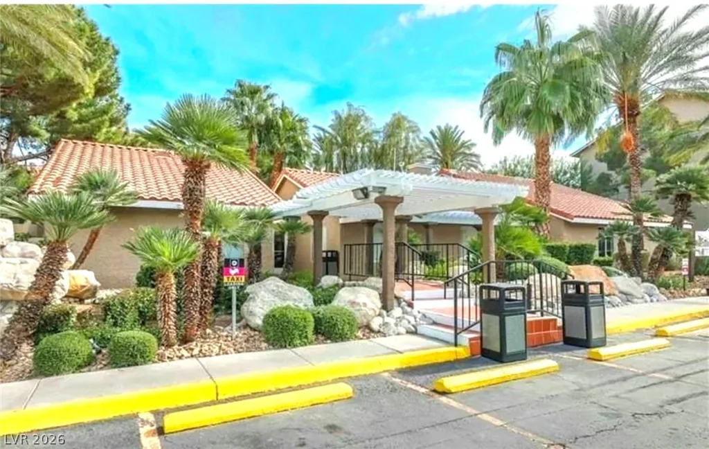4200 Valley View, Las Vegas, NV 89103