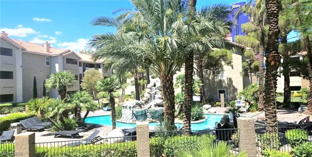 4200 Valley View, Las Vegas, NV 89103