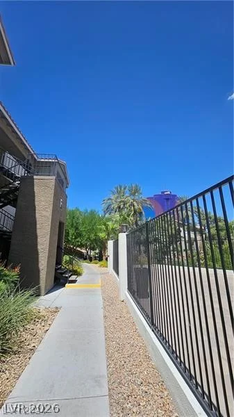 4200 Valley View, Las Vegas, NV 89103
