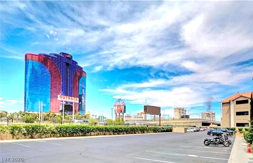 4200 Valley View, Las Vegas, NV 89103