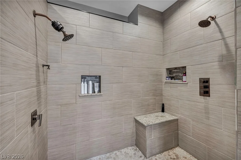 11205 Pentland Downs, Las Vegas, NV 89141