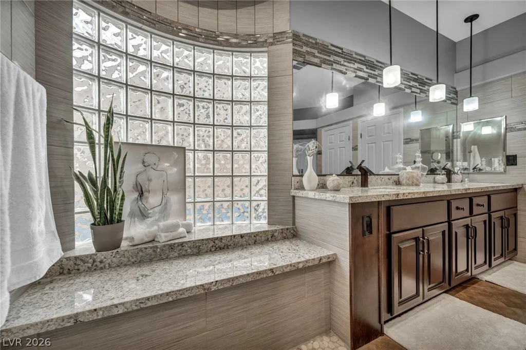 11205 Pentland Downs, Las Vegas, NV 89141