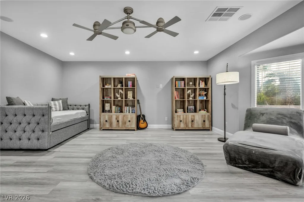 11205 Pentland Downs, Las Vegas, NV 89141