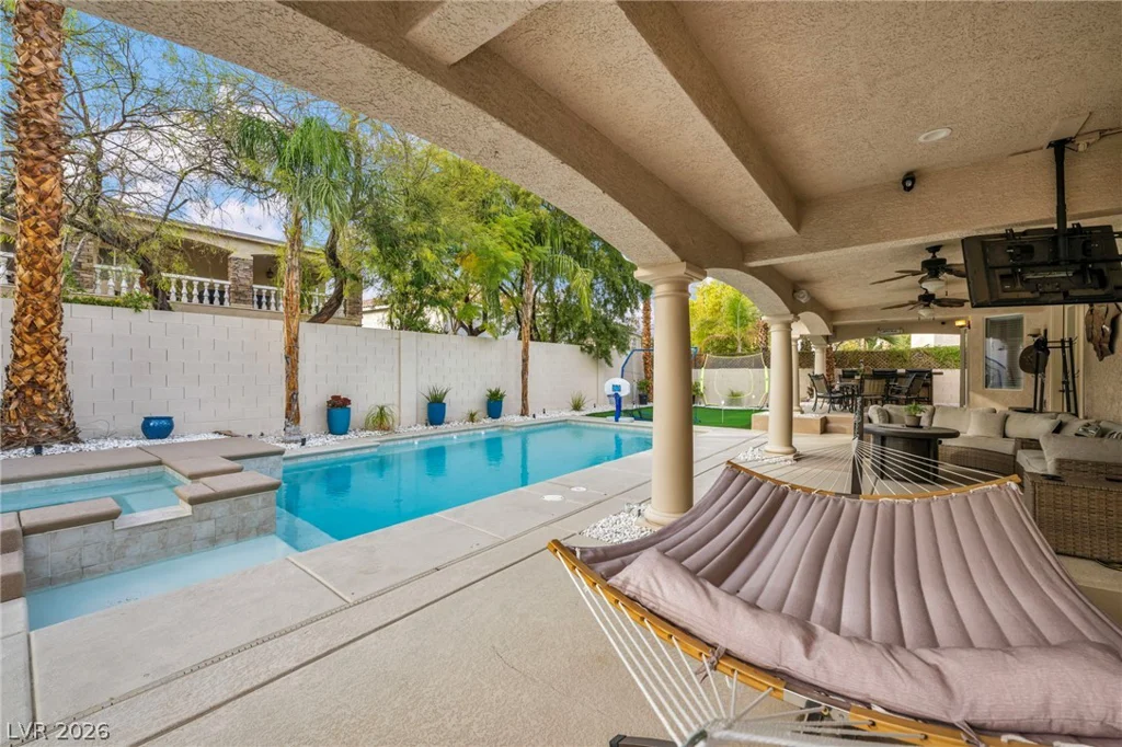 11205 Pentland Downs, Las Vegas, NV 89141