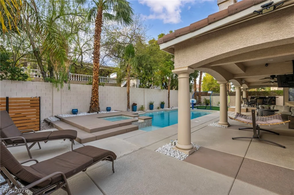 11205 Pentland Downs, Las Vegas, NV 89141