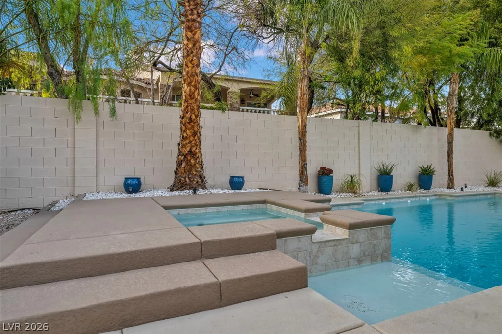 11205 Pentland Downs, Las Vegas, NV 89141