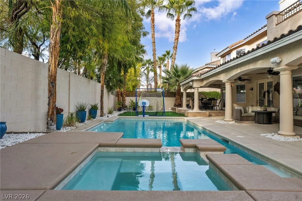 11205 Pentland Downs, Las Vegas, NV 89141