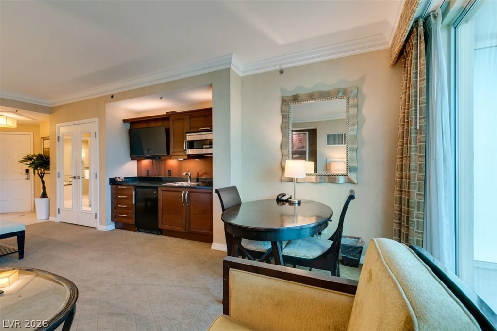 145 HARMON, Las Vegas, NV 89109