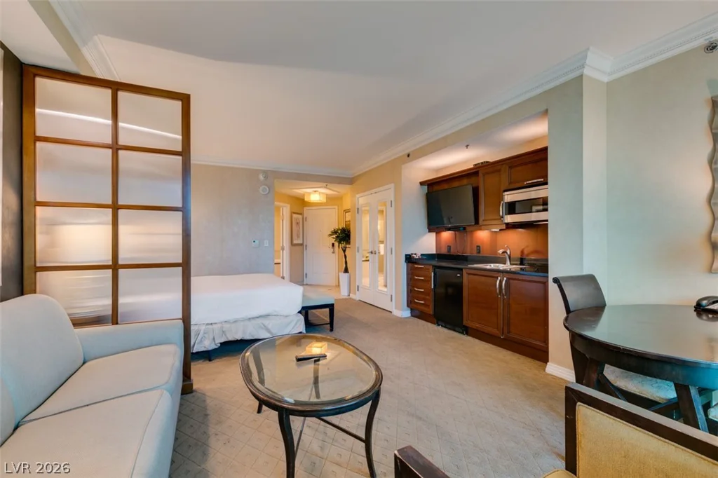 145 HARMON, Las Vegas, NV 89109