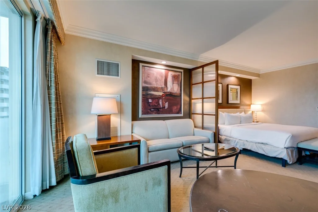 145 HARMON, Las Vegas, NV 89109