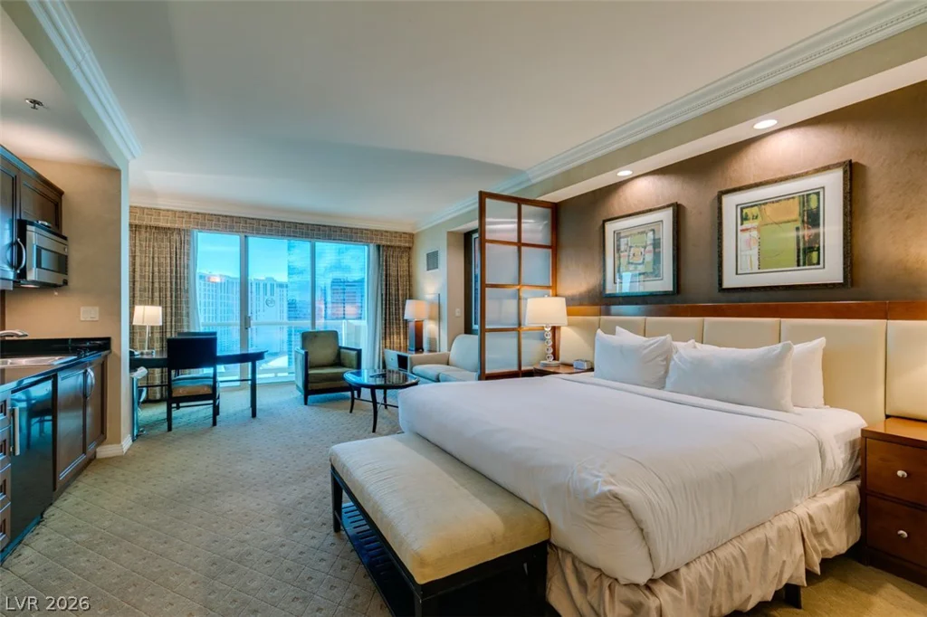 145 HARMON, Las Vegas, NV 89109