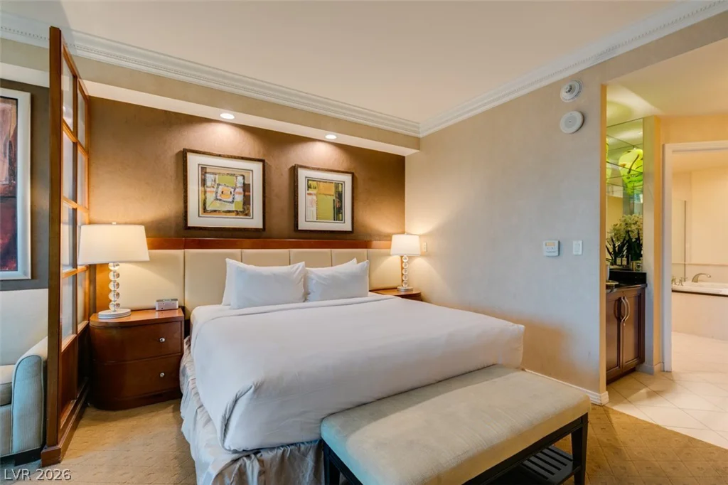 145 HARMON, Las Vegas, NV 89109