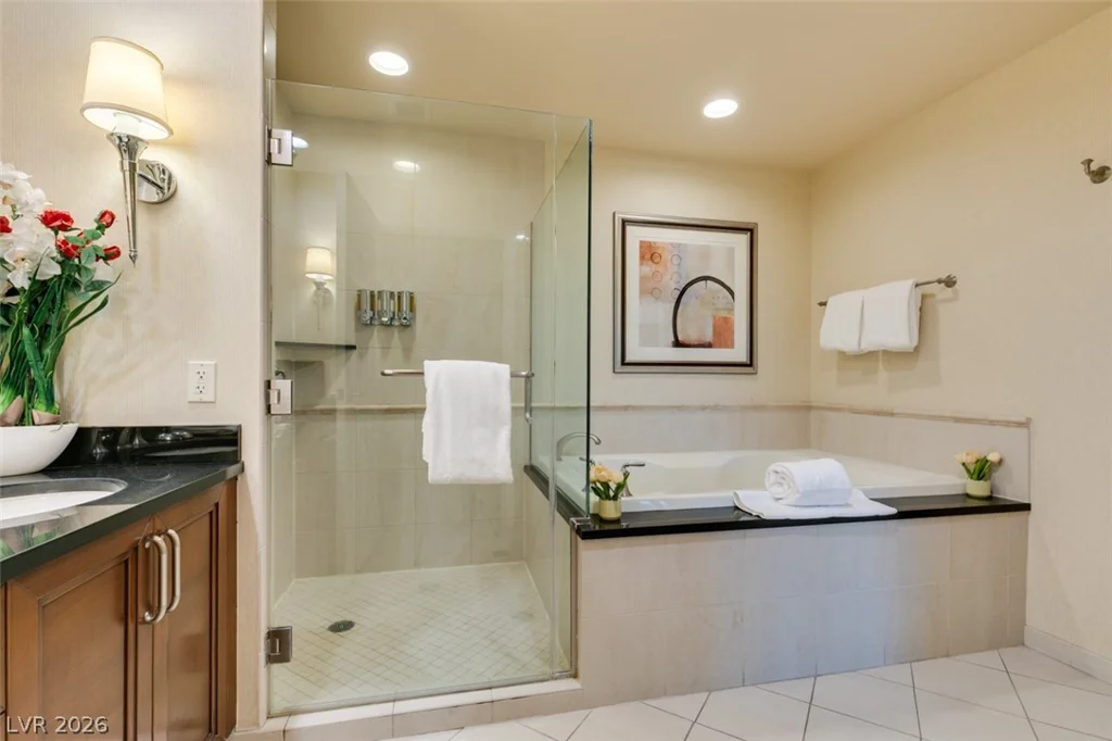 145 HARMON, Las Vegas, NV 89109