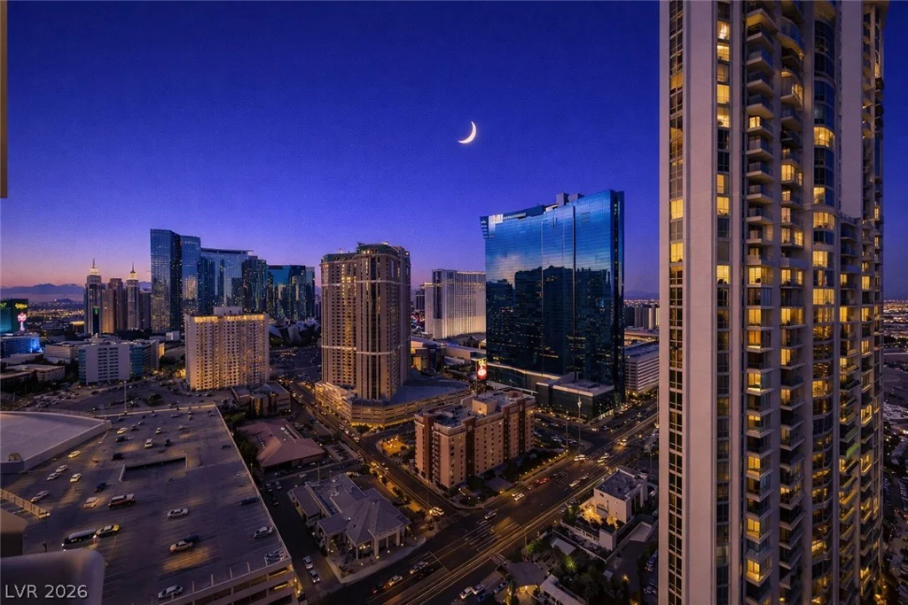 145 HARMON, Las Vegas, NV 89109