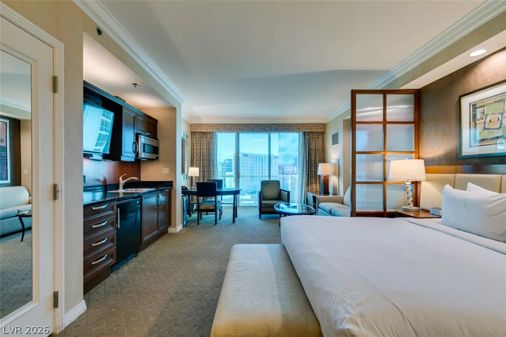 145 HARMON, Las Vegas, NV 89109