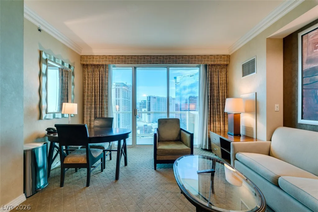 145 HARMON, Las Vegas, NV 89109