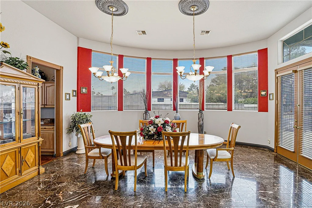 3215 Cliff Sieler, Las Vegas, NV 89117