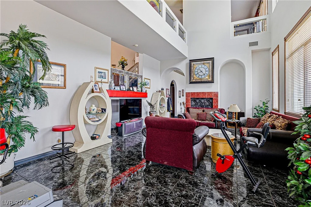 3215 Cliff Sieler, Las Vegas, NV 89117