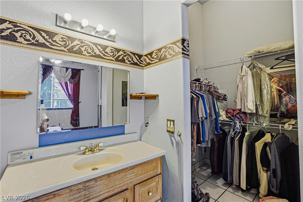 3215 Cliff Sieler, Las Vegas, NV 89117