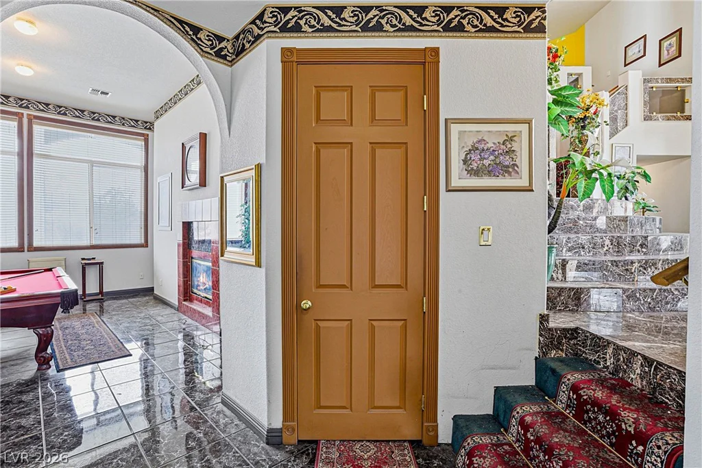 3215 Cliff Sieler, Las Vegas, NV 89117