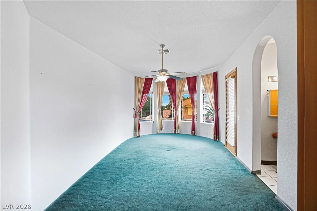 3215 Cliff Sieler, Las Vegas, NV 89117
