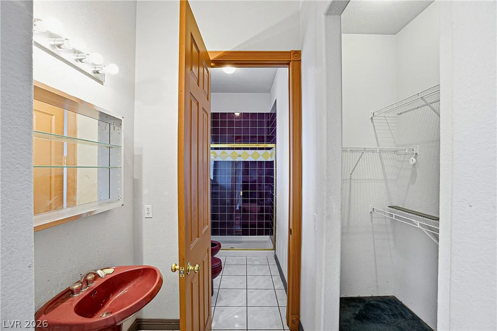 3215 Cliff Sieler, Las Vegas, NV 89117