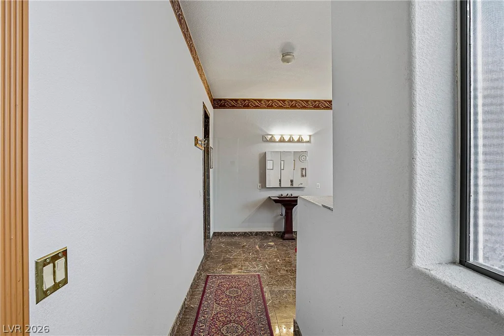 3215 Cliff Sieler, Las Vegas, NV 89117