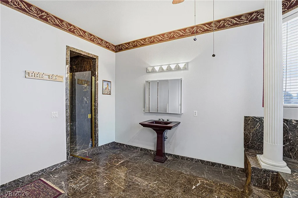3215 Cliff Sieler, Las Vegas, NV 89117
