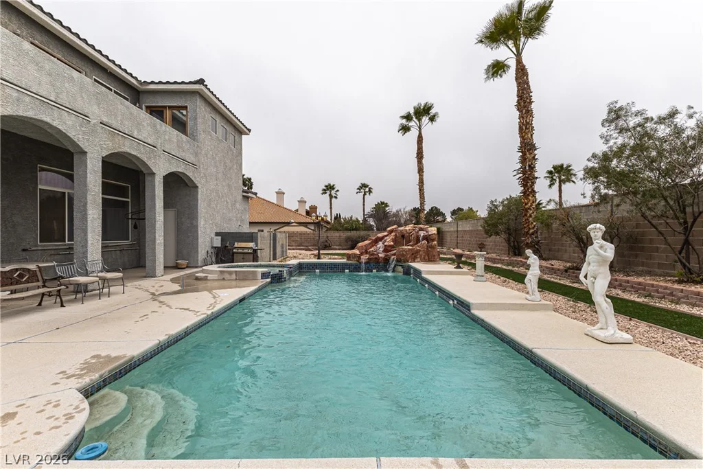 3215 Cliff Sieler, Las Vegas, NV 89117