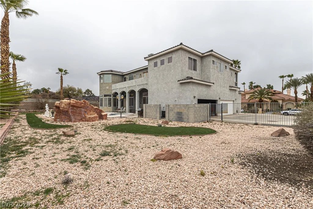 3215 Cliff Sieler, Las Vegas, NV 89117