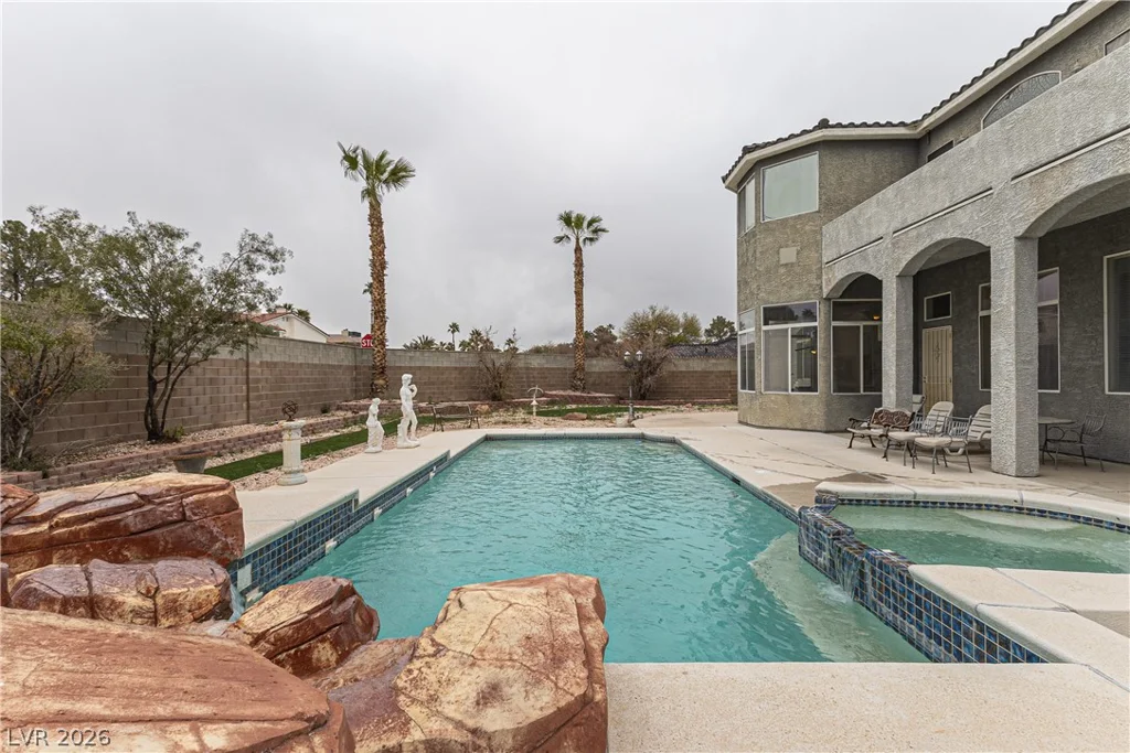 3215 Cliff Sieler, Las Vegas, NV 89117