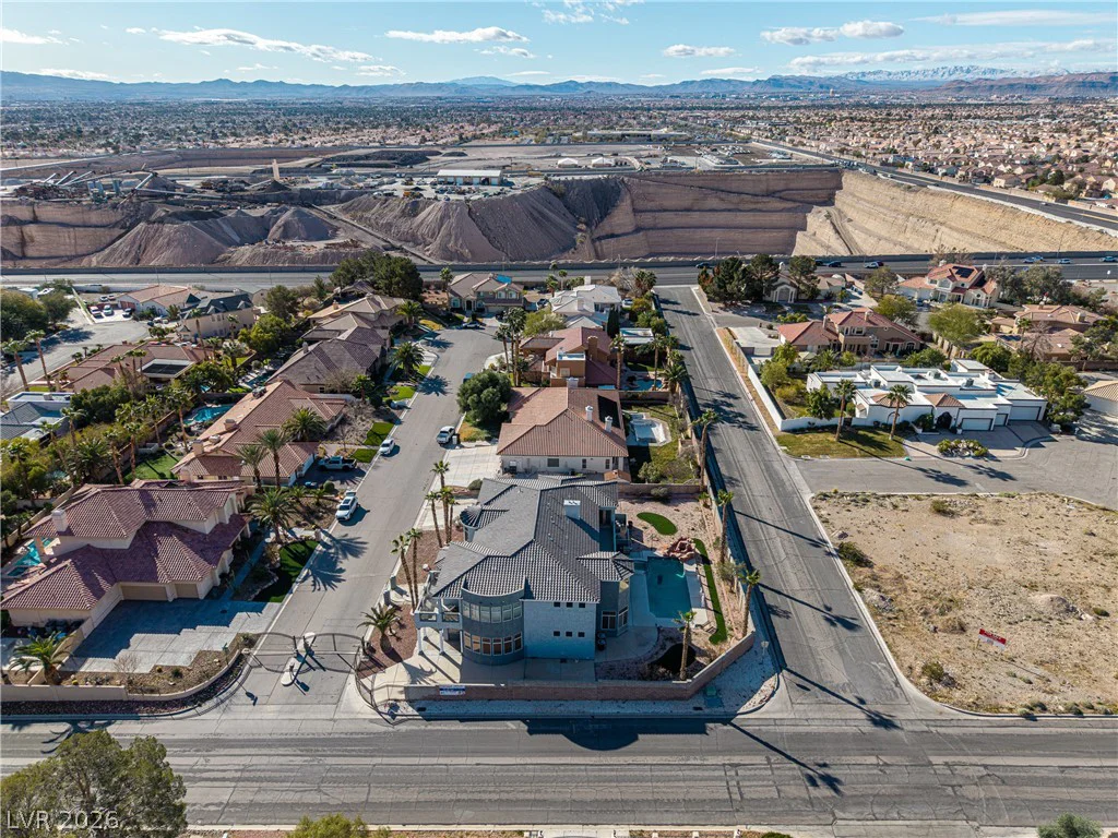 3215 Cliff Sieler, Las Vegas, NV 89117