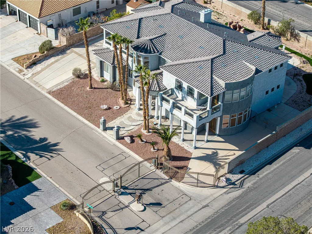 3215 Cliff Sieler, Las Vegas, NV 89117