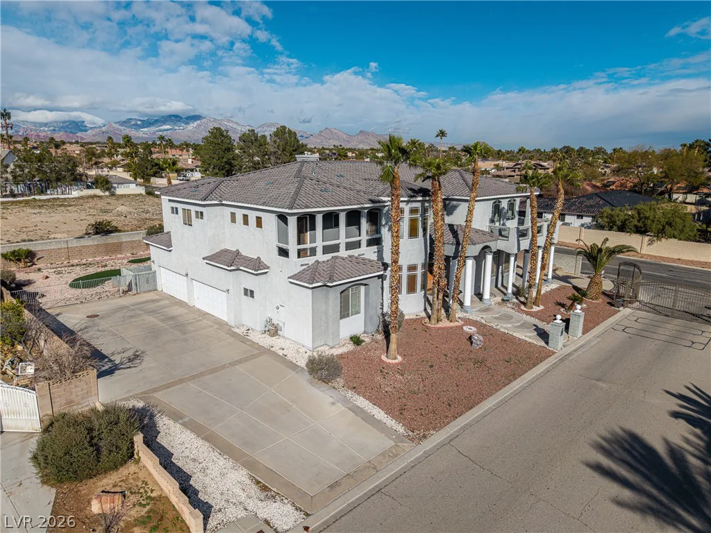 3215 Cliff Sieler, Las Vegas, NV 89117