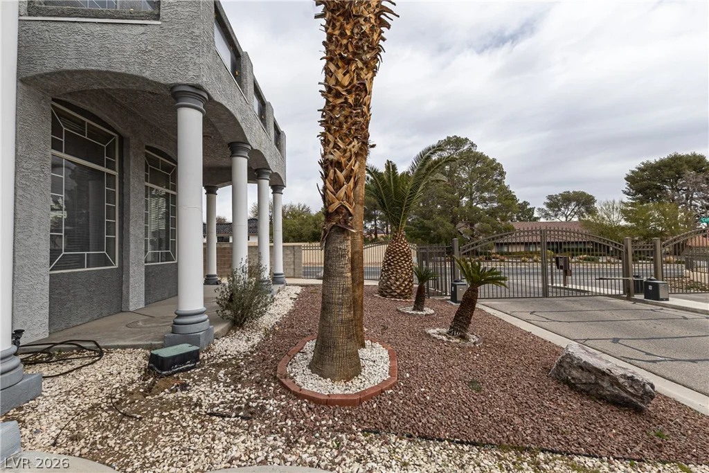 3215 Cliff Sieler, Las Vegas, NV 89117