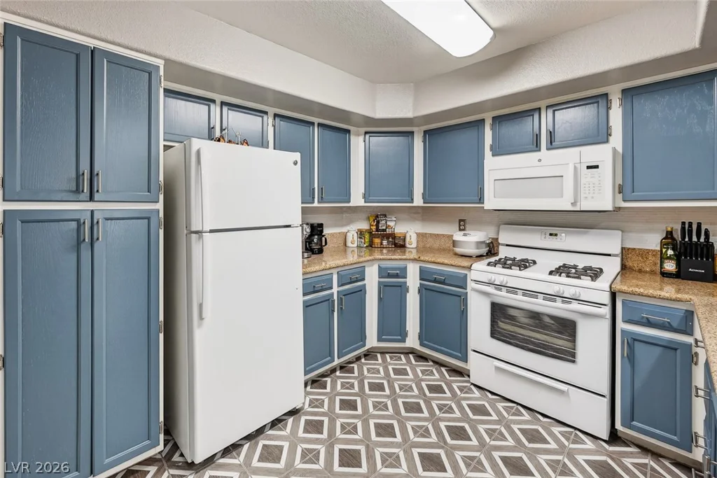 7950 Flamingo, Las Vegas, NV 89147