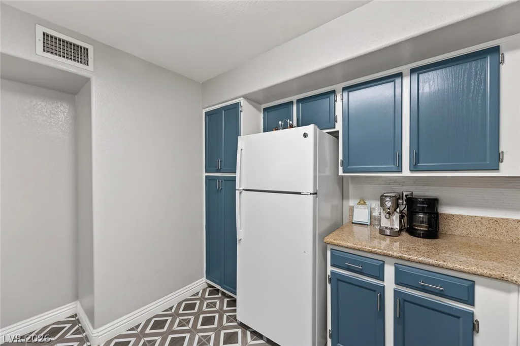 7950 Flamingo, Las Vegas, NV 89147